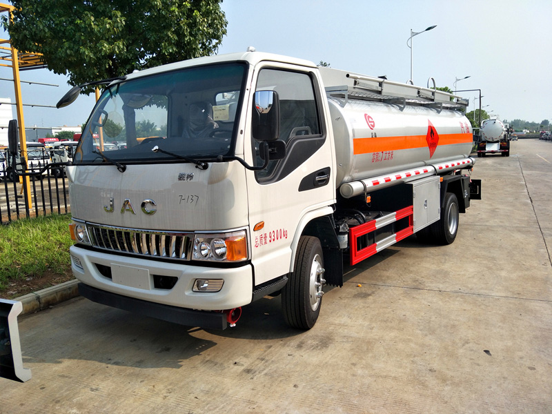 江淮9方加油車(chē)